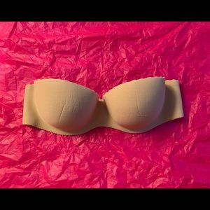 Victoria’s Secret Angels Embrace Strapless Push Up